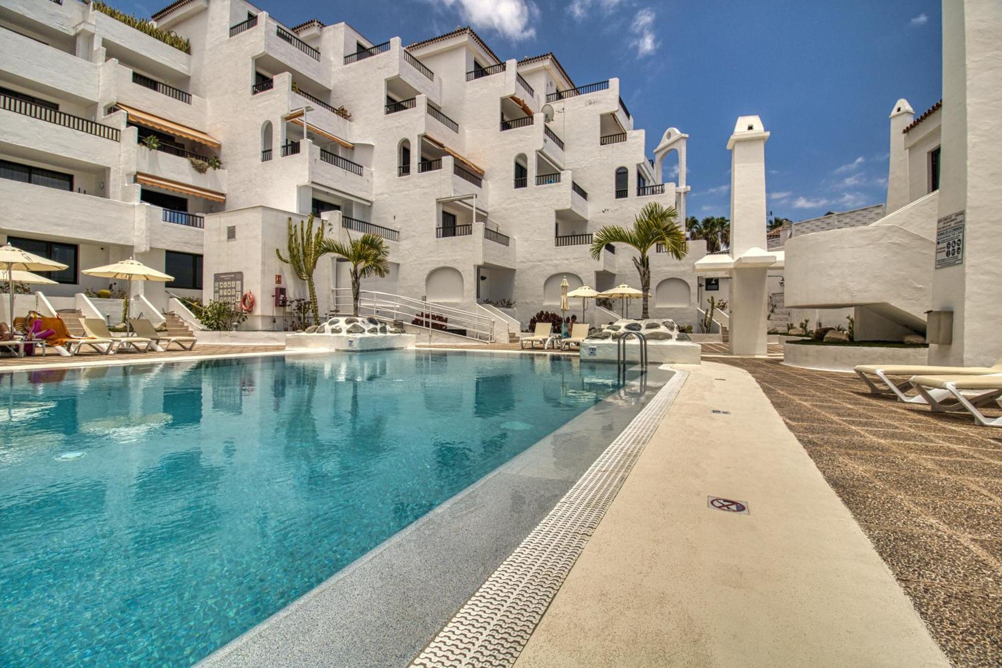 Апартаменти Penthouse Sea View Jacuzzy Terrace & Pool Плайя-Фаньябе Екстер'єр фото